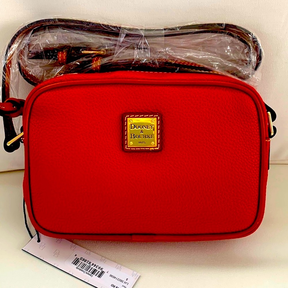 NWT - Dooney & Bourke Camera Crossbody in Pebble Leather